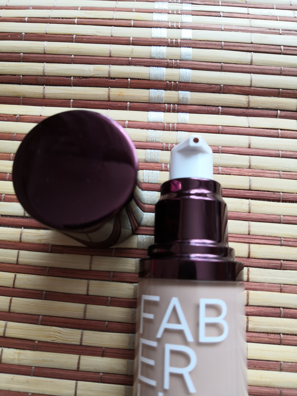 Faberlic ( Фаберлик ) - Тональная сыворотка для лица Neo Serum