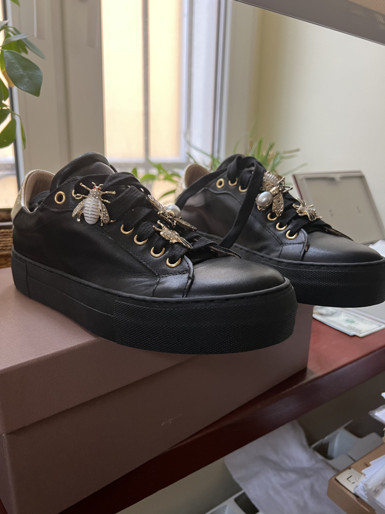 Rendez-vous (Обувь Рандеву) - Отказ в возврате бракованной обуви J.J.DELACROIX